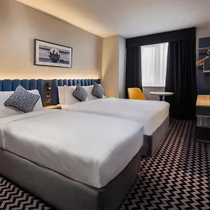 academy-plaza.dublin-hotelsweb.com/