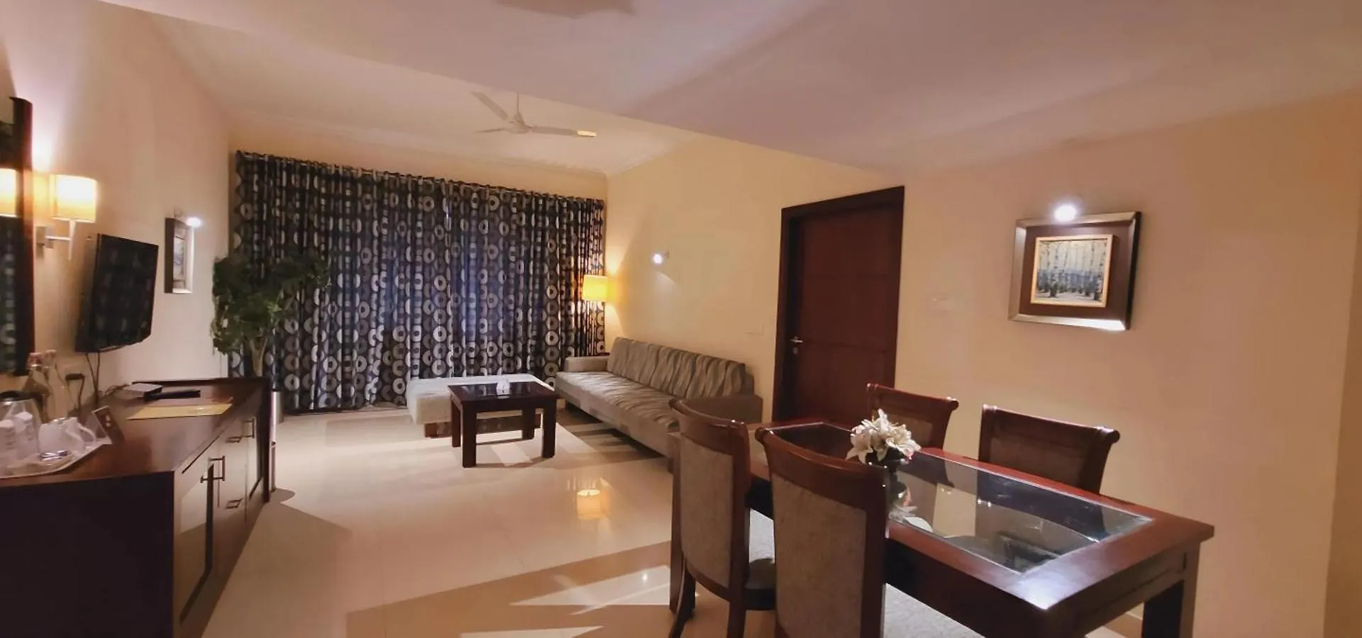 Ashoka Inn Thrissur 3*,  Ινδία